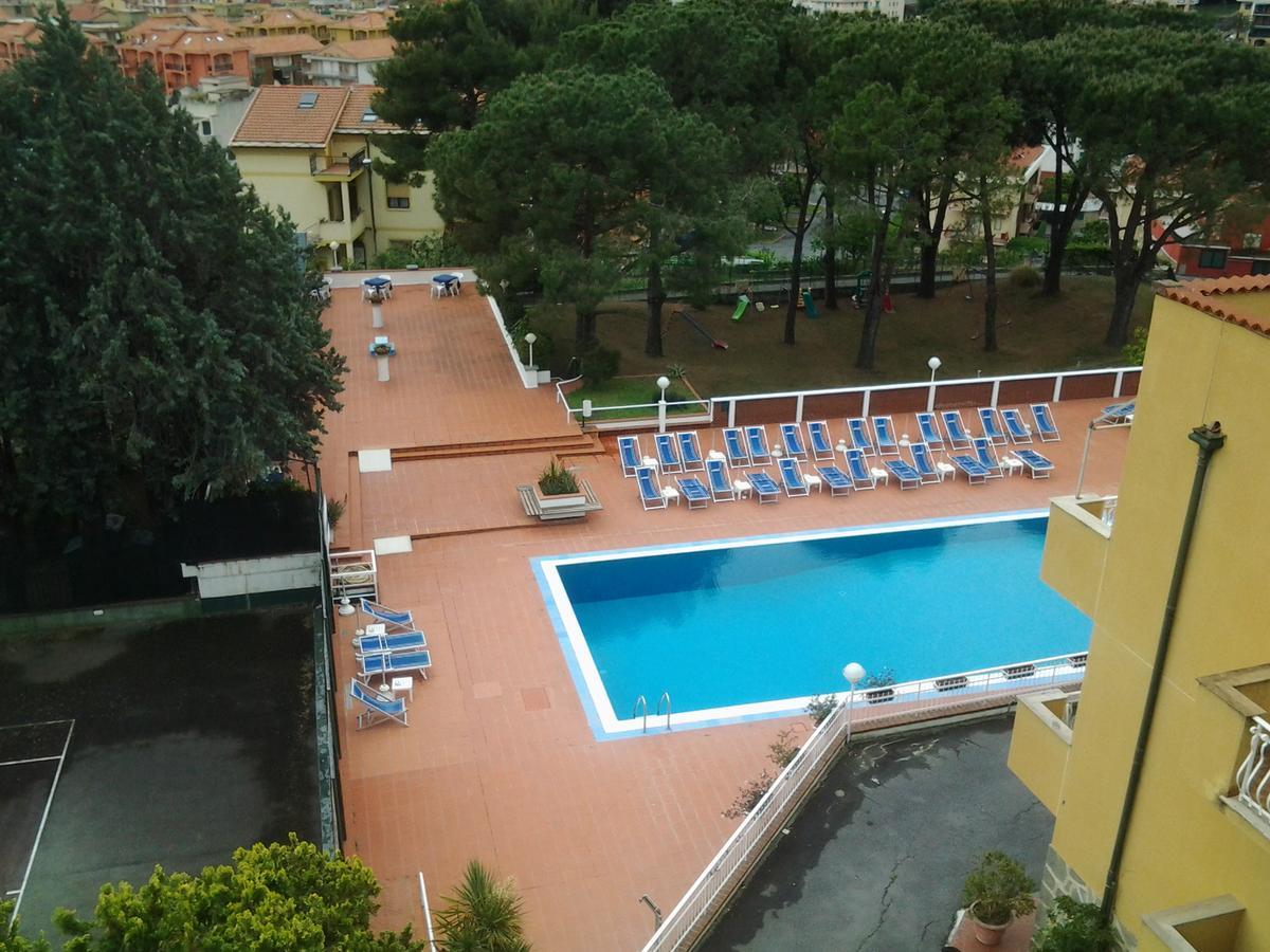 Residence I Morelli Пиетра Лигуре Екстериор снимка